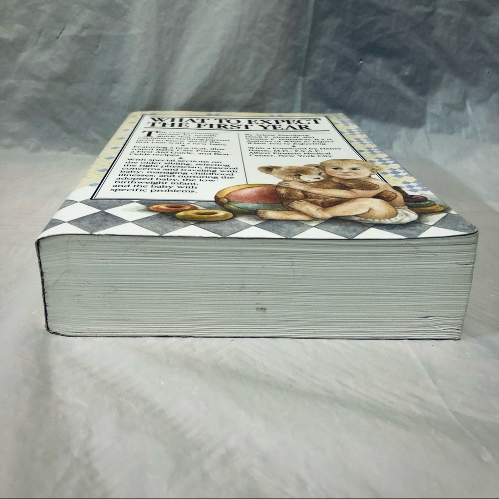 What to Expect the First Year, A Softcover Parenting Self Help Book - Picture 7 of 7